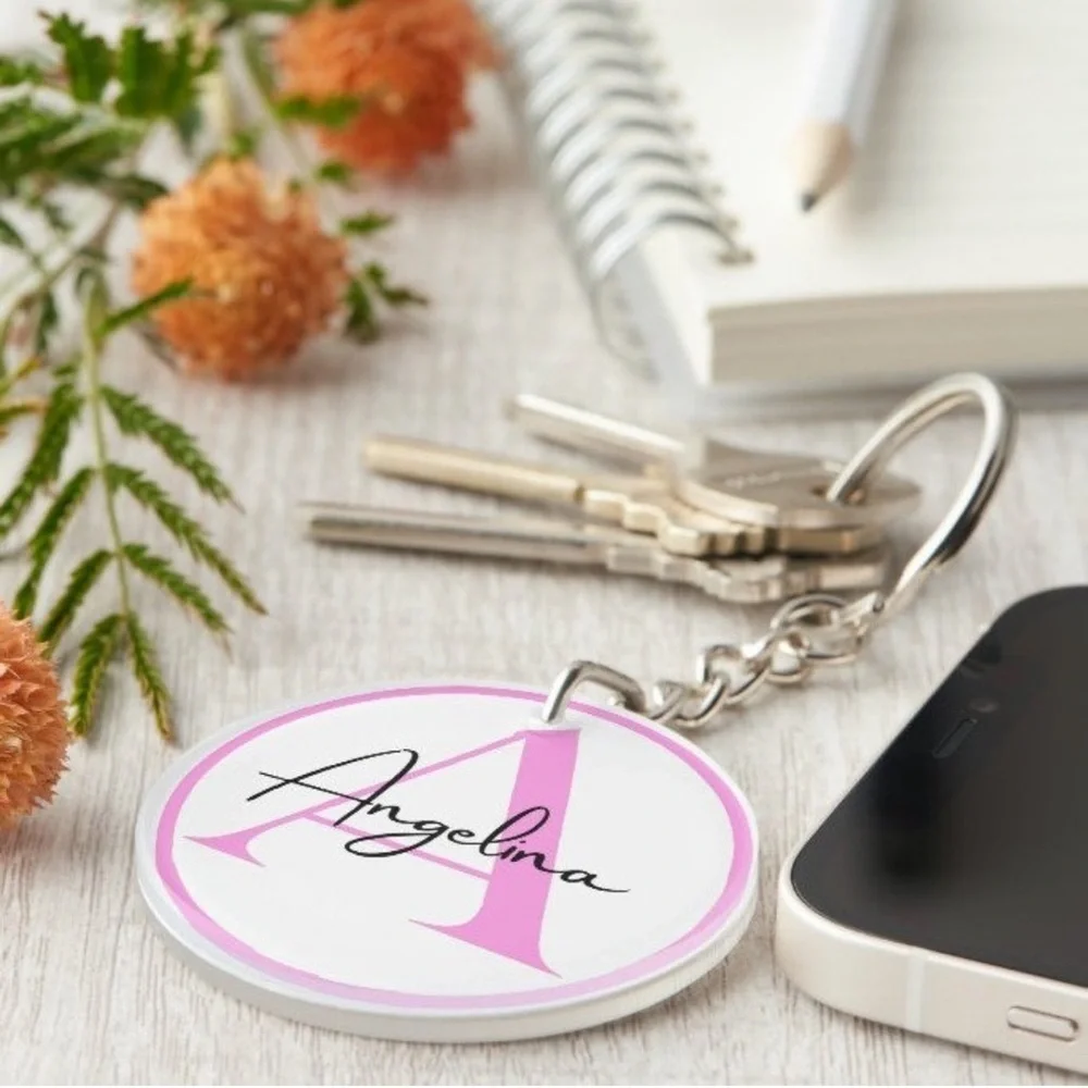 Outlined Monogram Custom Handmade Resin Circle Keychain - Picture 4 of 6